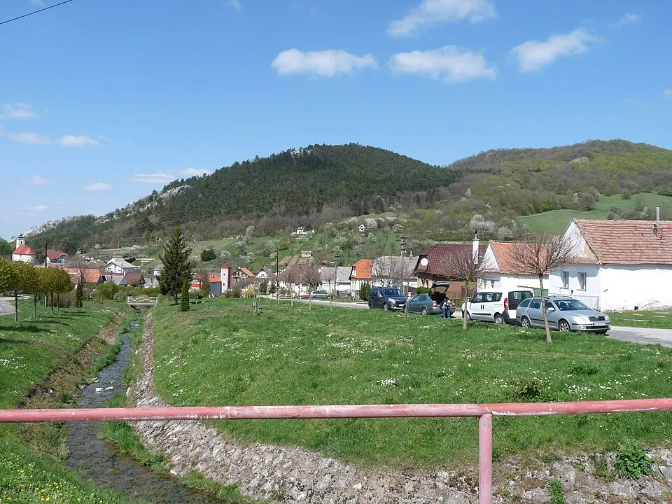 Immagine: Pistal · CC BY-SA 4.0 Plavecké Podhradie