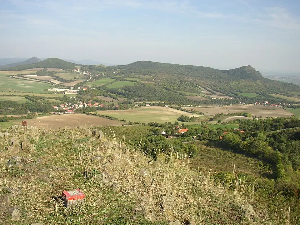 Chrastná
