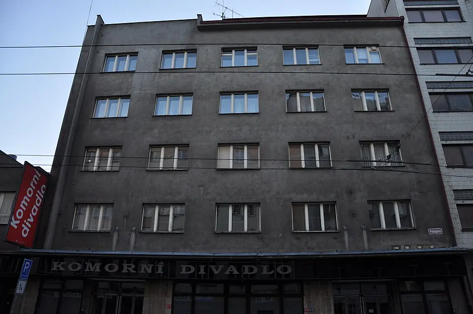 Budova Komorního divadla Plzeň