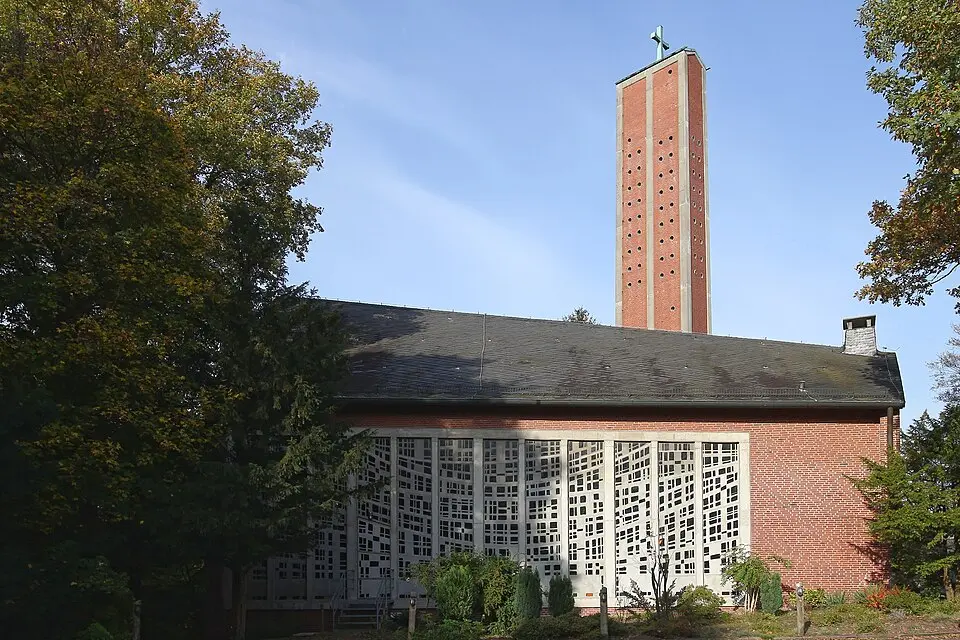 Image: Dirtsc · CC BY-SA 3.0 Apostelkirche