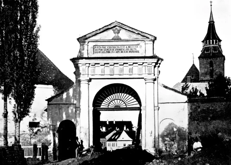 Wikimedia Commons · Public domain Poarta Târgul Cailor din Brașov