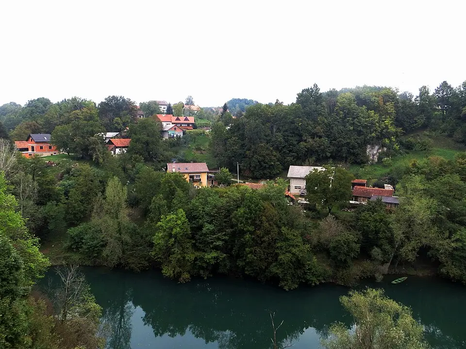 Obrázok: Bpozun · CC BY-SA 4.0 Požun