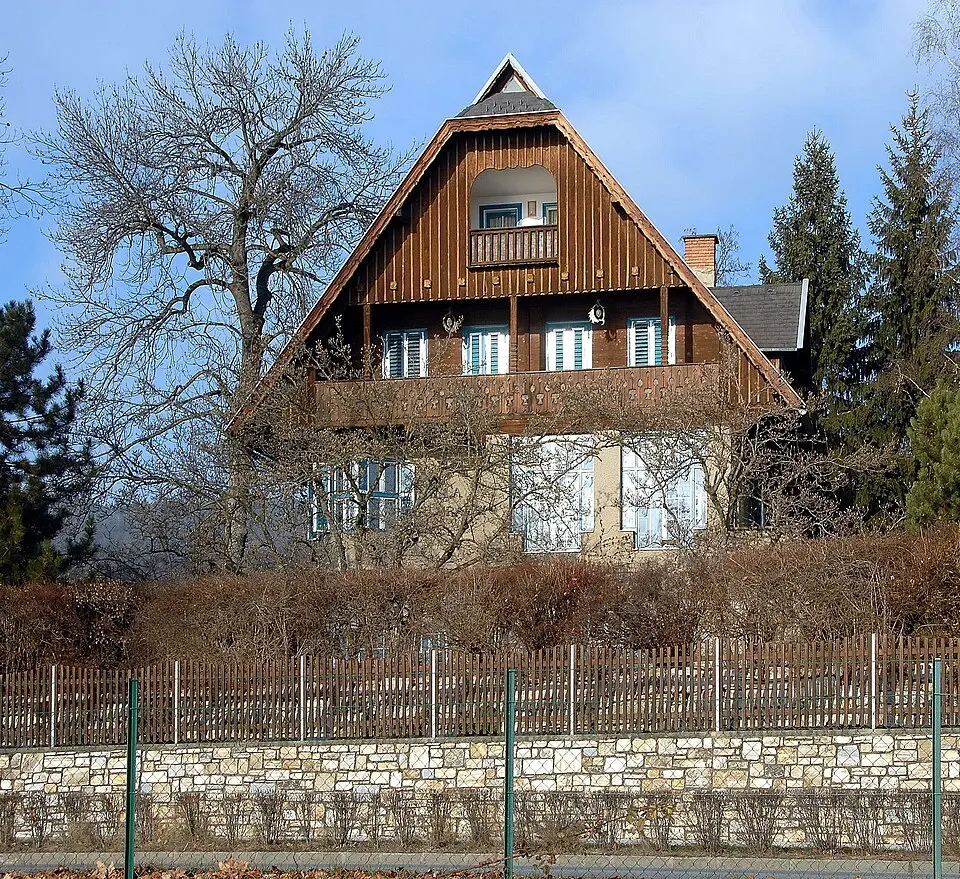 Villa Almrausch und „Und-Häusel“