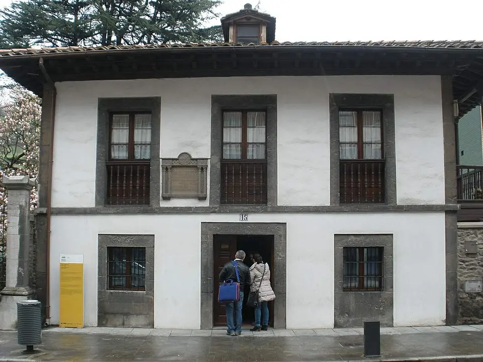 Casa natal de Vital Aza