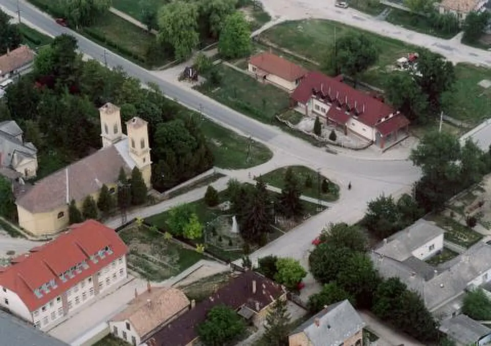 Immagine: Civertan · CC BY-SA 3.0 Polgárdi