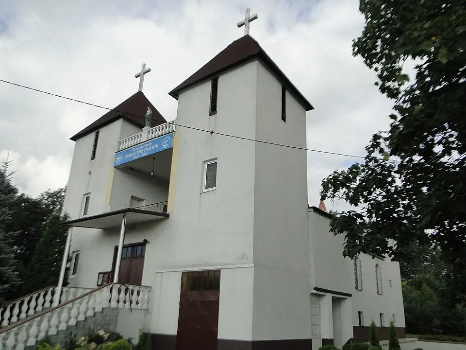 Parafia prokatedralna Matki Bożej Nieustającej Pomocy w Strzyżowicach