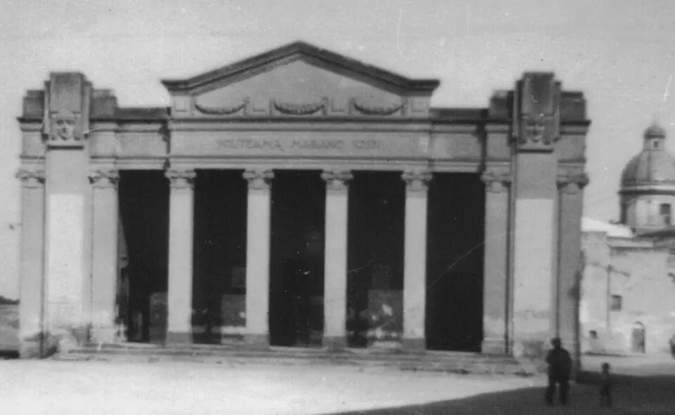 Teatro Politeama Mariano Rossi