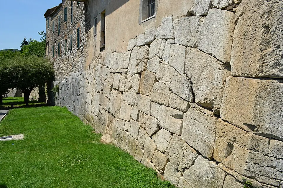 mura Megalitiche
