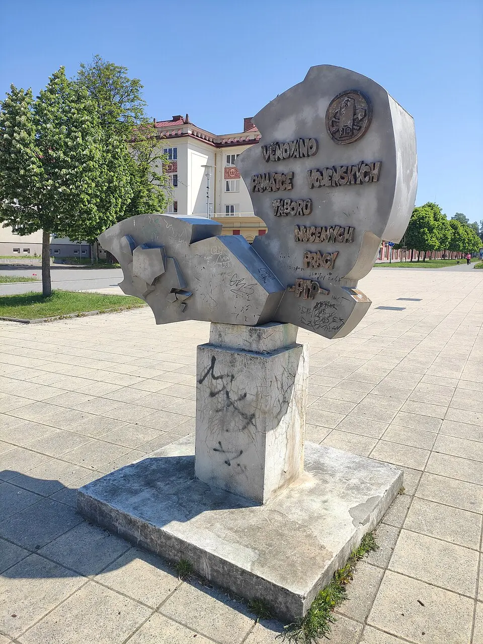 Pomník obětem vojenských táborů nucených prací