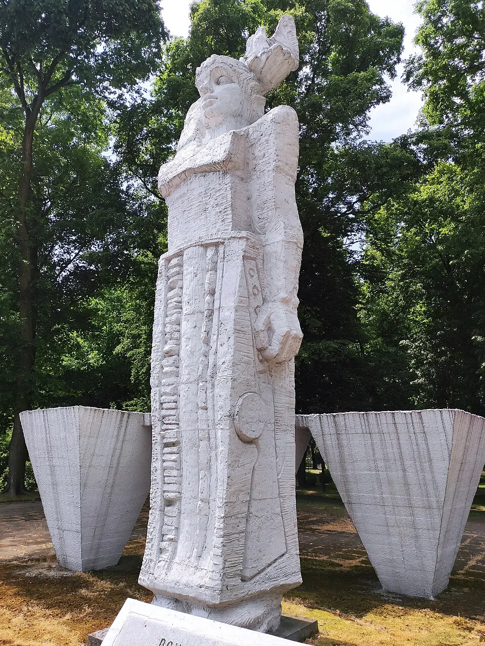 Pomnik bohaterom walk z faszyzmem