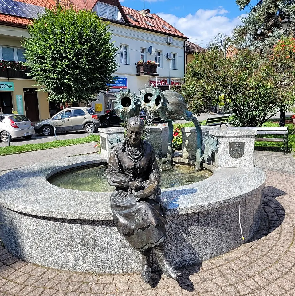 Pomnik Hafciarki w Makowie Podhalańskim