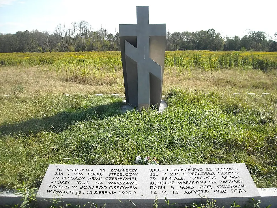 Pomnik nagrobny żołnierzy bolszewickich w Ossowie
