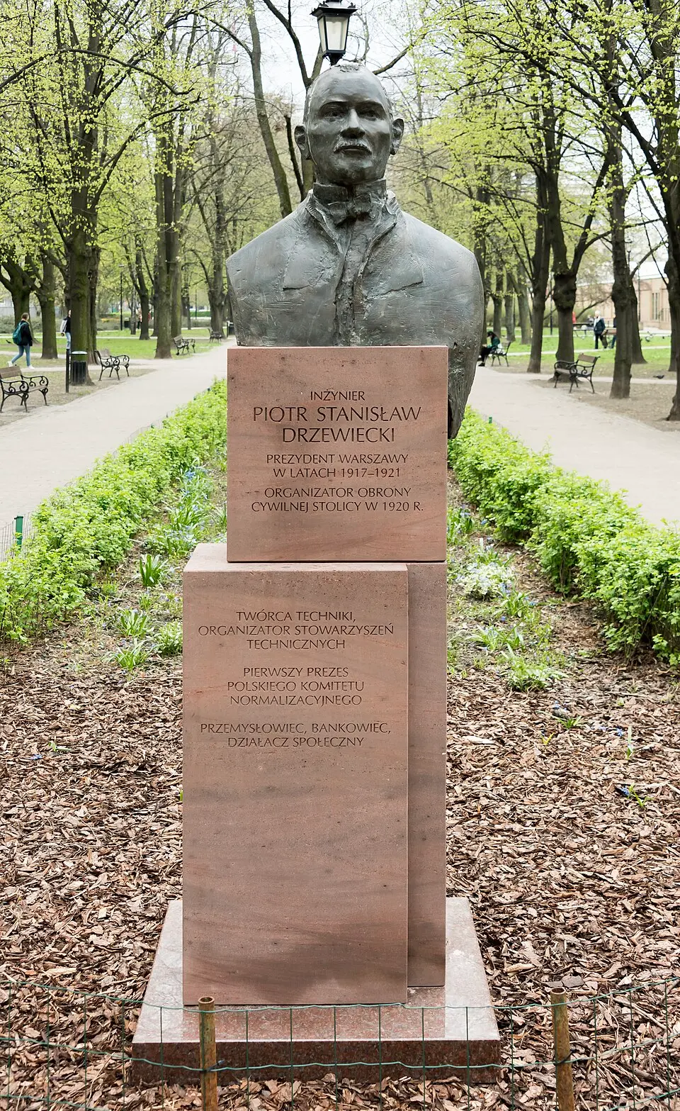 Piotr Drzewiecki Monument