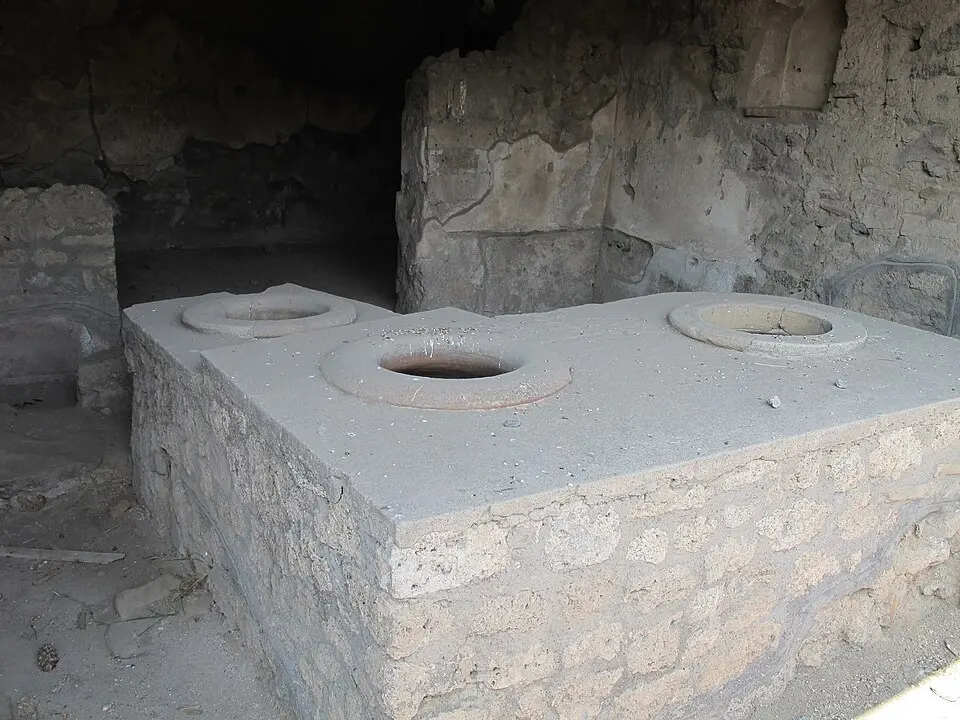 thermopolium di Equitius (I.14.15)