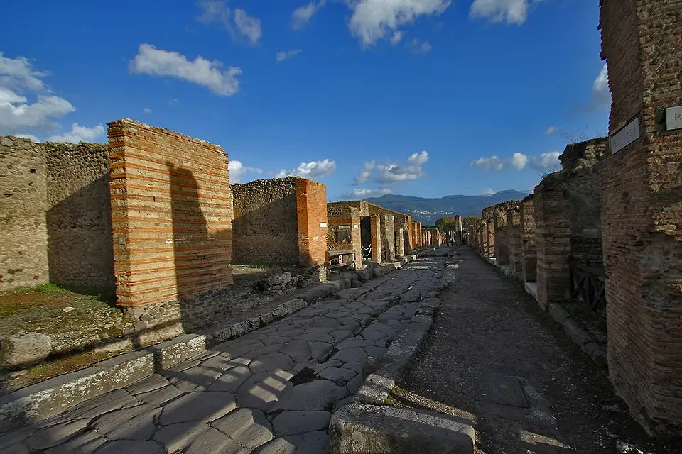 Shop (IX.4.9)
