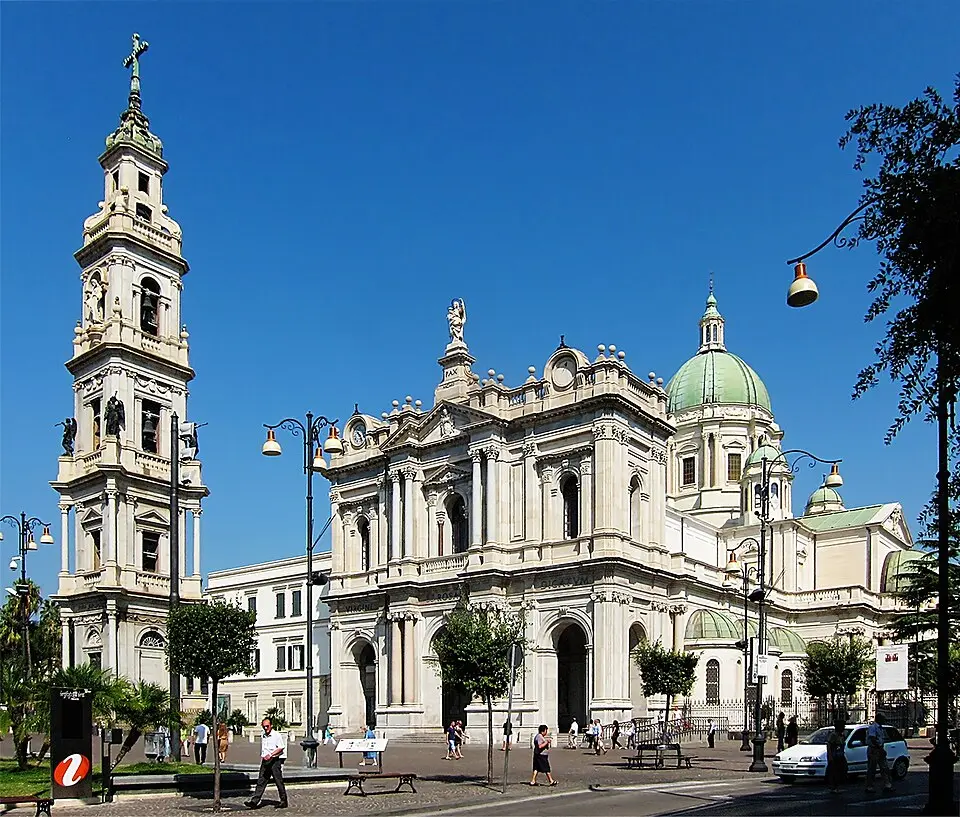 Image: Velvet · CC BY-SA 3.0 cathédrale de Pompei