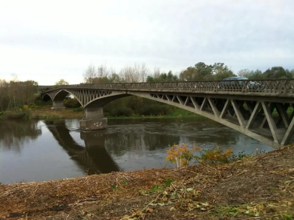 pont Boutiron