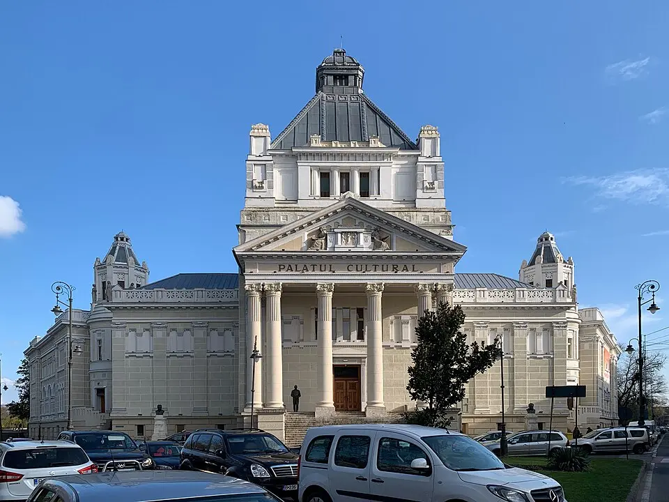 Immagine: Chainwit. · CC BY 4.0 Palatul Cultural din Arad