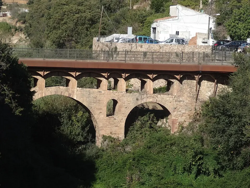 Puente románico de Caldas