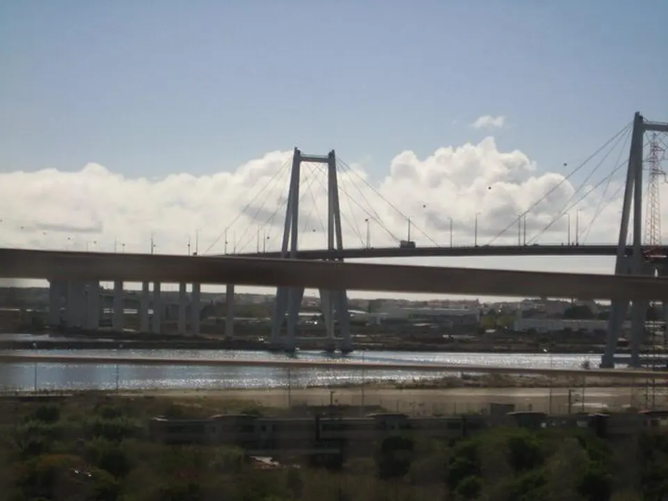 Ponte Edgar Cardoso