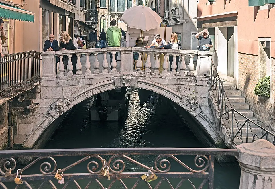 Ponte dei Bareteri