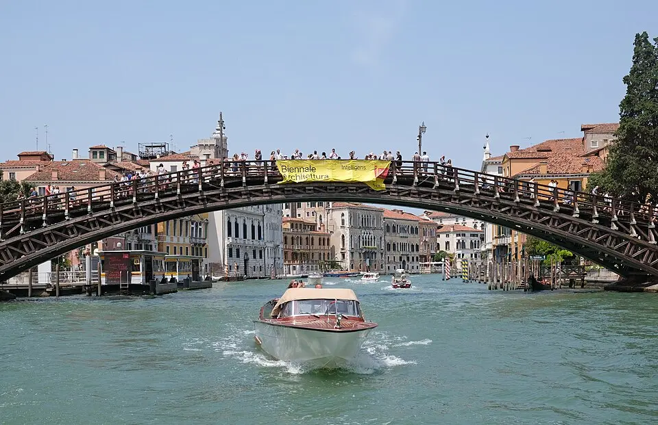 pont de l'Académie