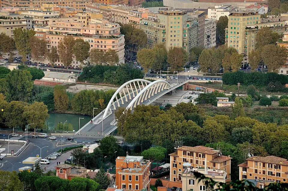 Image: Silvio Pietrosanti · CC BY-SA 4.0 pont de la Musique-Armando Trovajoli