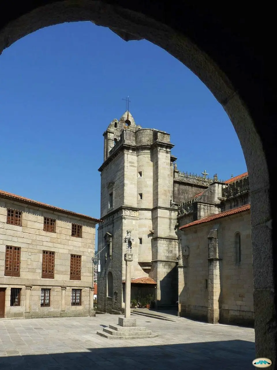 Kép: juantiagues · CC BY-SA 2.0 Plaza Alonso de Fonseca