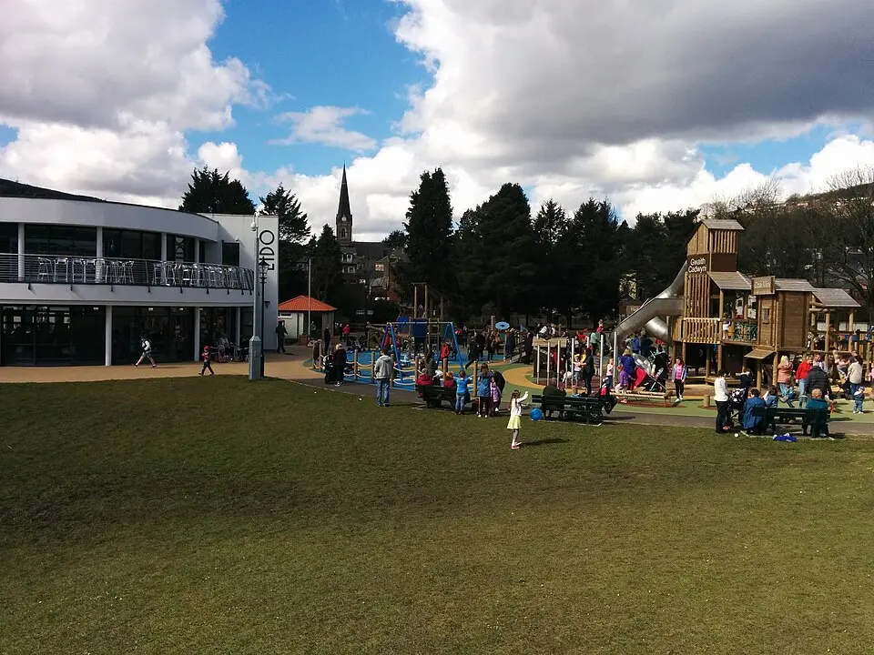 Lido at Ynysangharad Park