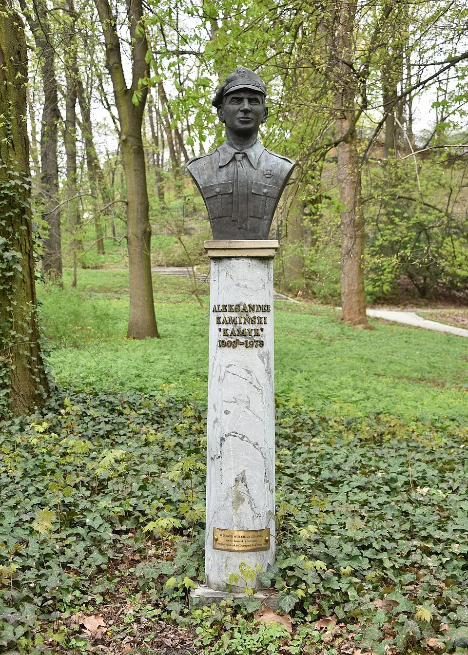 Pomnik Aleksandra Kamińskiego