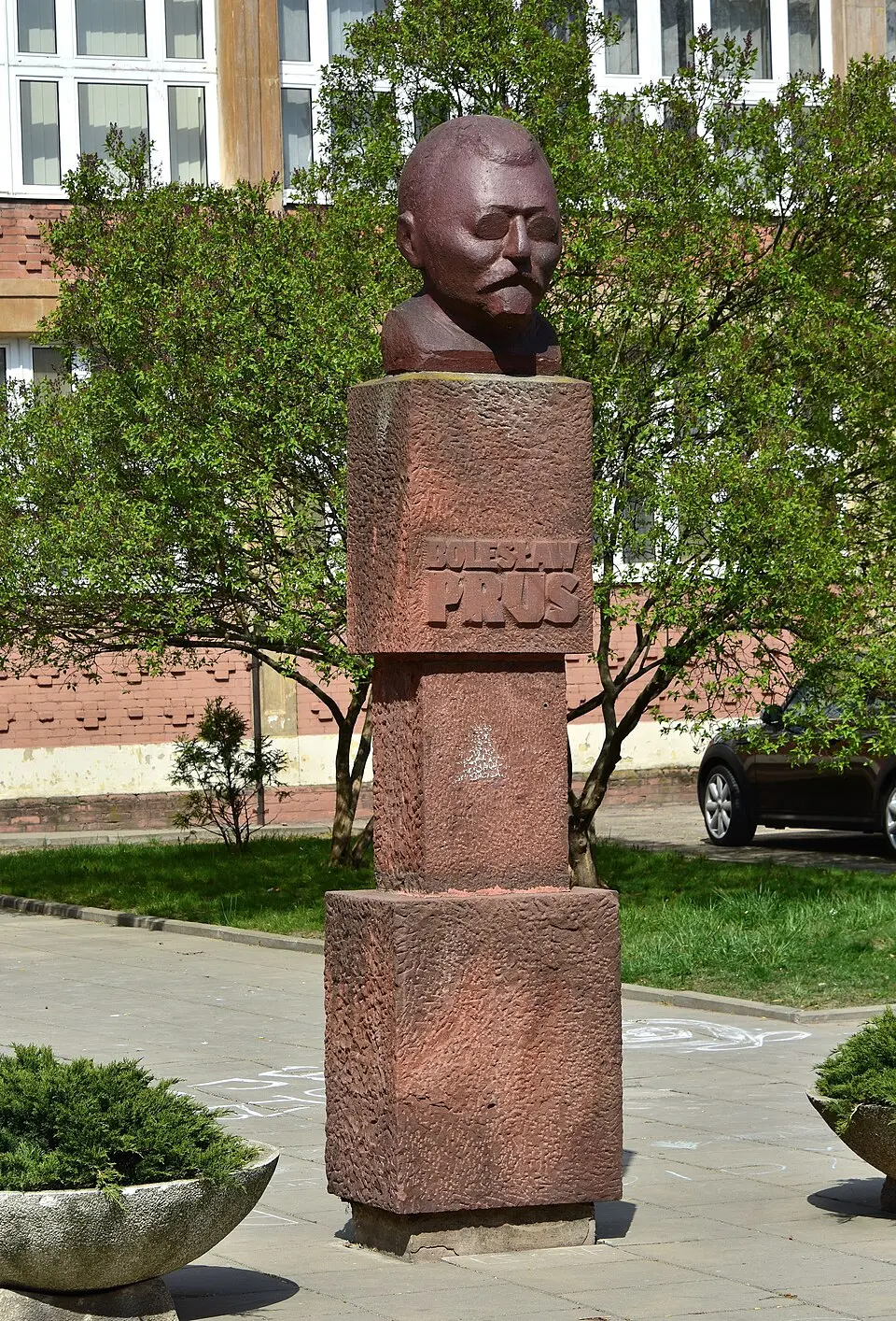 Popiersie Bolesława Prusa w Warszawie