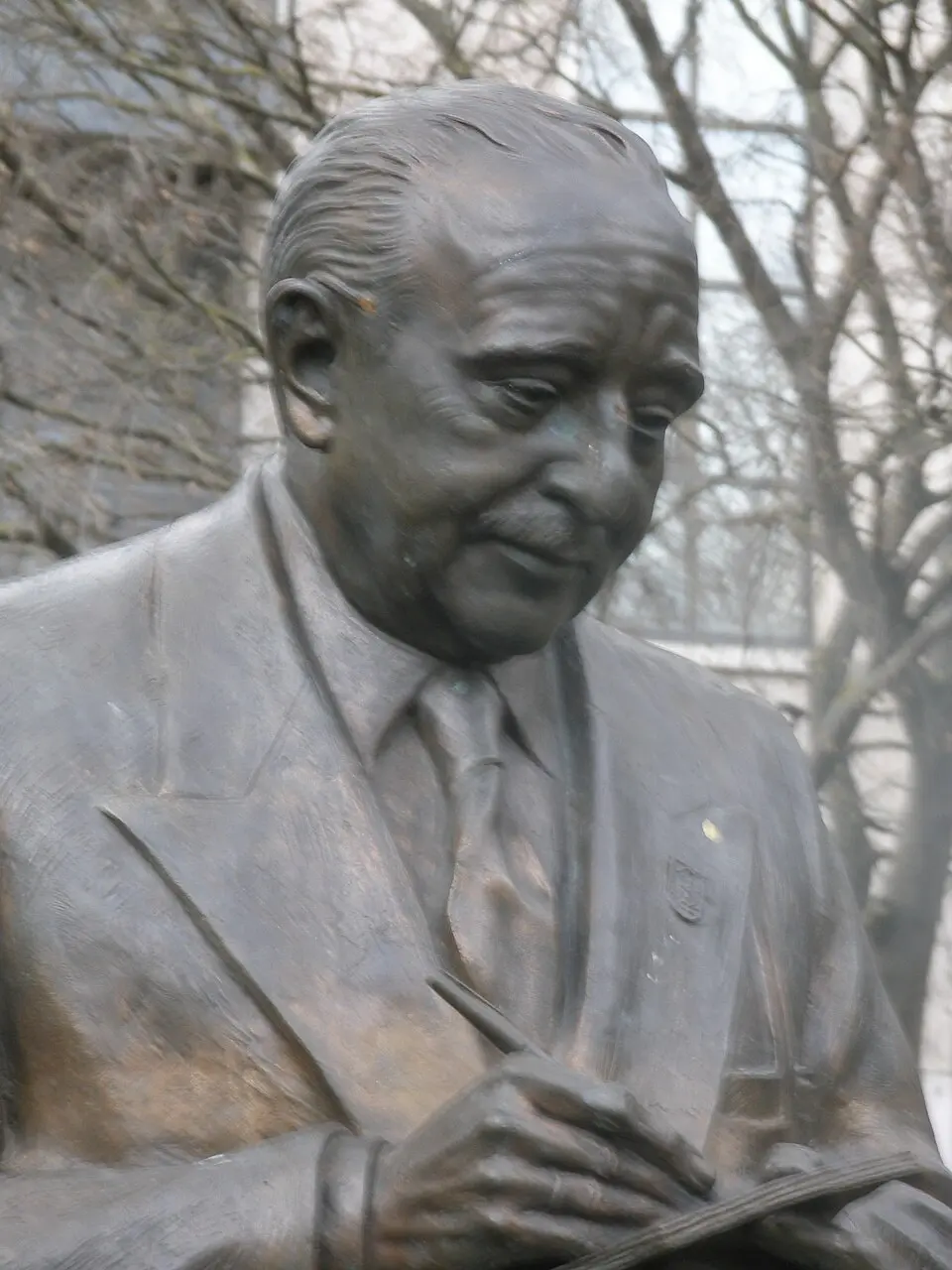 Monumento a José Joaquín Arazuri