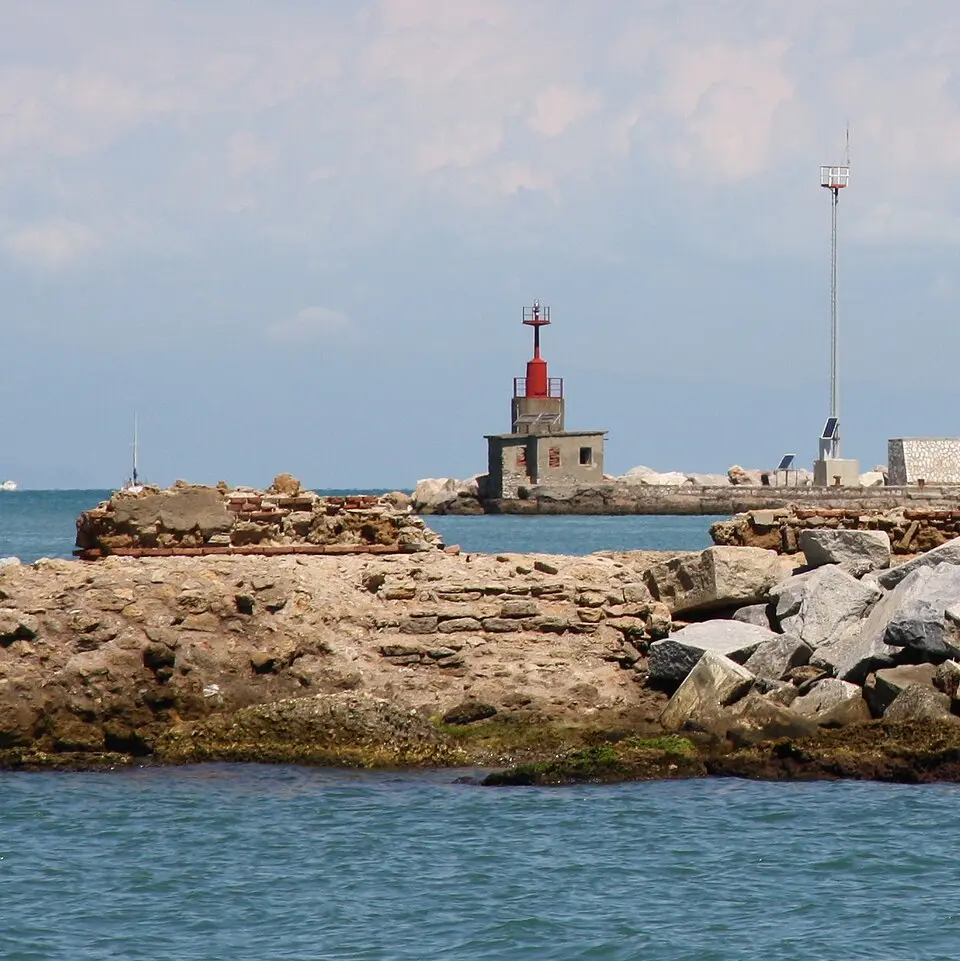 Livorno Diga del Marzocco light