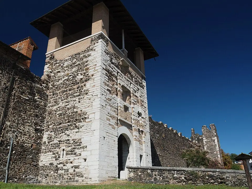 Porta Orientale del Borgo