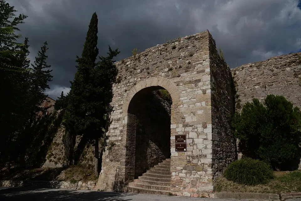 Porta delle Sette Cannelle