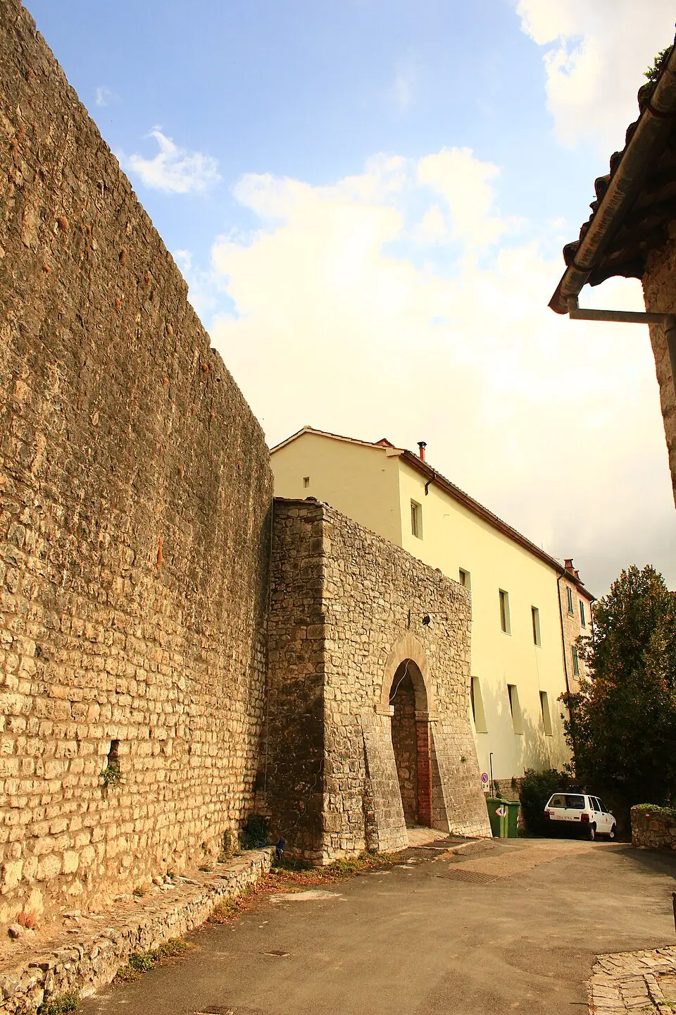 mura di Roccalbegna