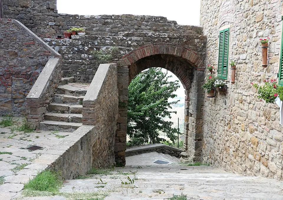 Immagine: Sailko · CC BY-SA 4.0 Porta Menseri