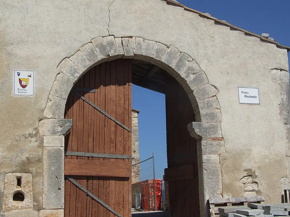 Porta Posterola