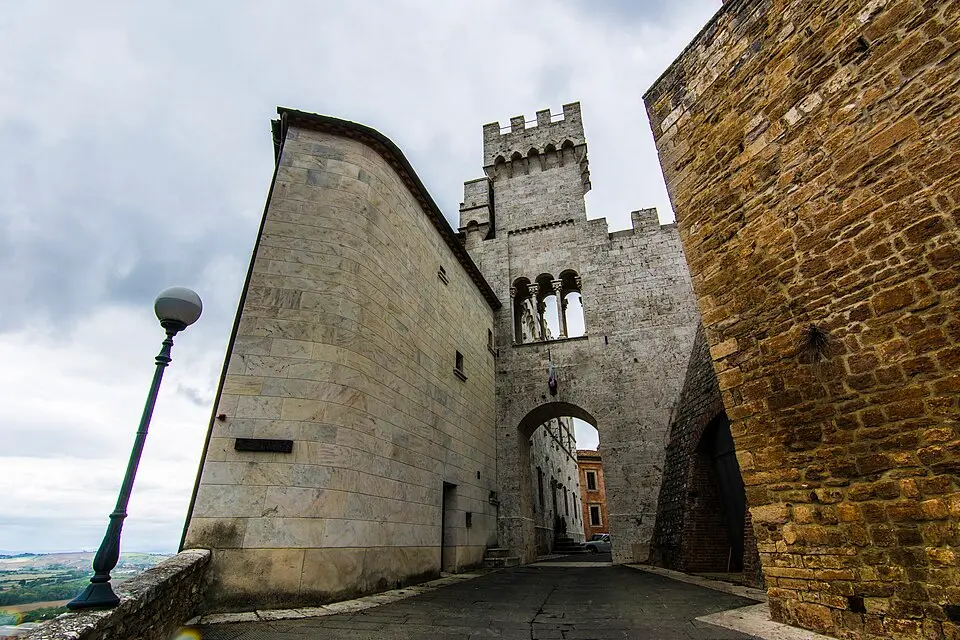Porta Serraia