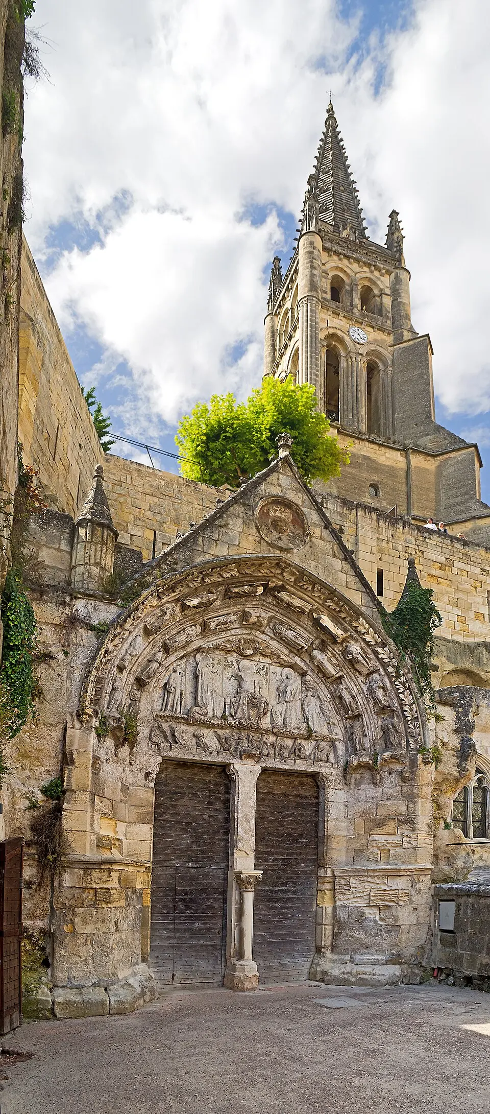 Église monolithe, Saint-Émilion