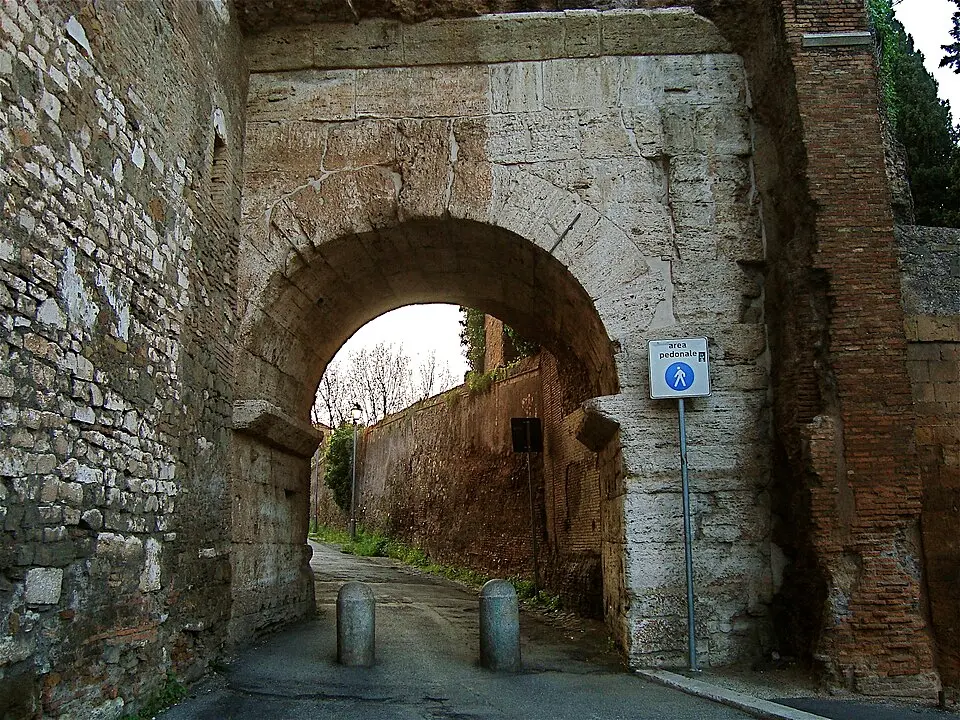 Arco di Dolabella e Silano