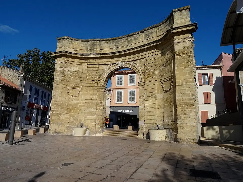 porte d'Arles