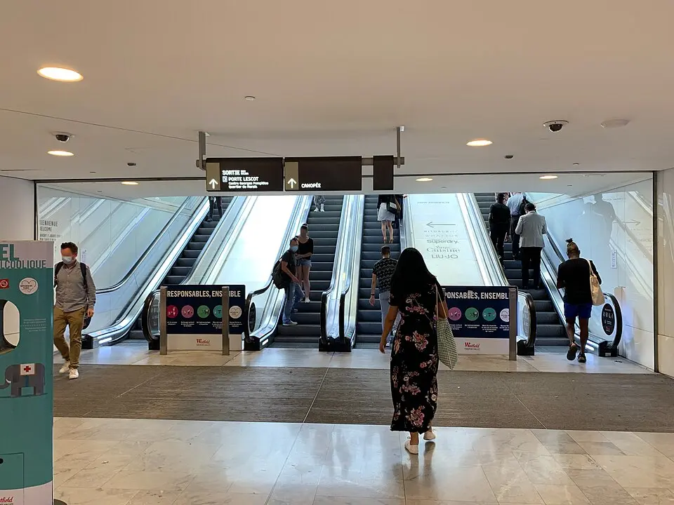 porte Lescot