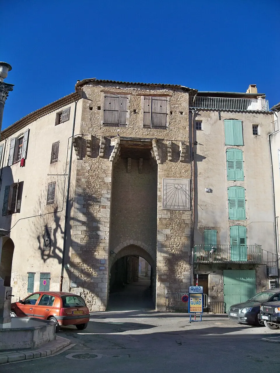 porte d'Ayguières