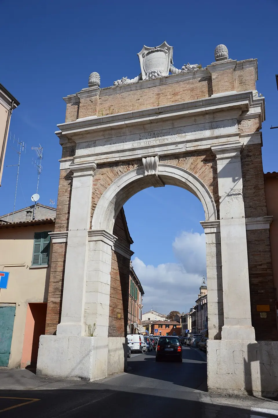 Porta Ravegnana