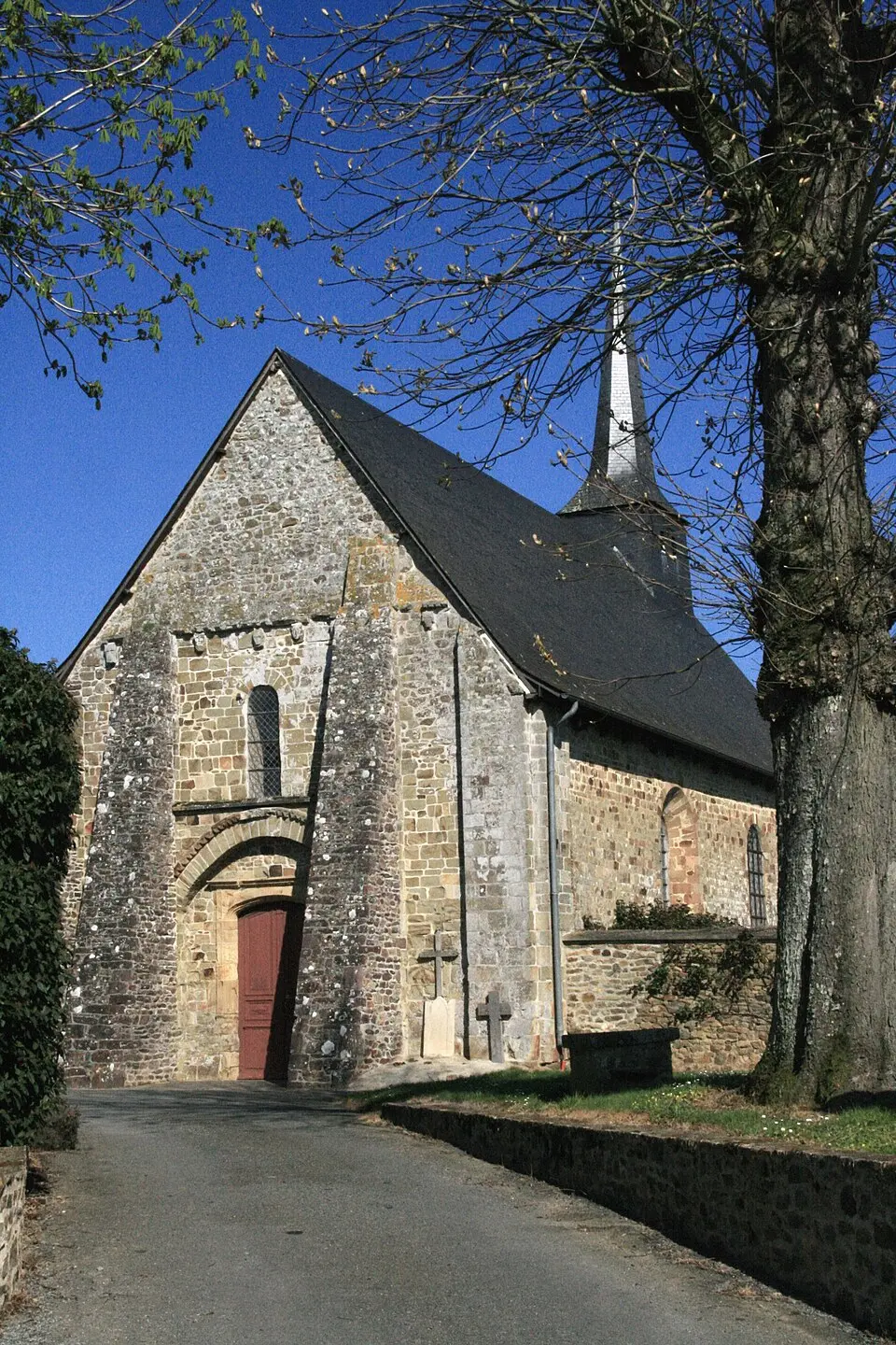 église Notre-Dame-de-l'Assomption d'Arbrissel