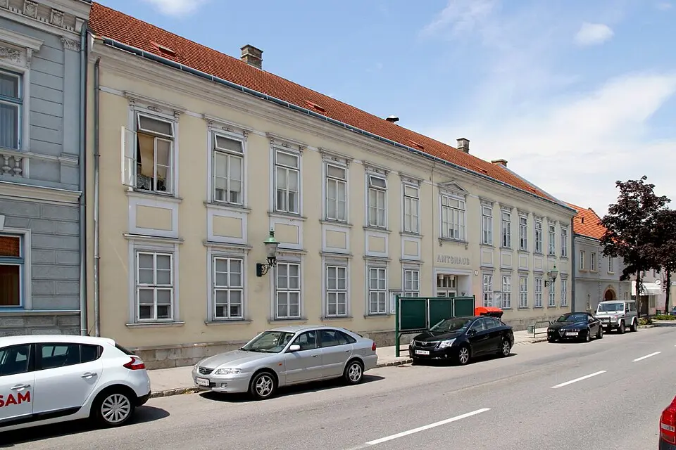 Obrázek: C.Stadler/Bwag · CC BY-SA 3.0 Rathaus Pottendorf
