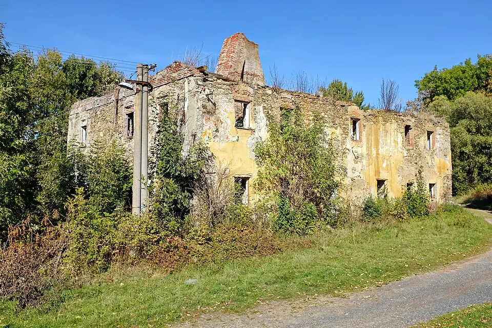 Poutnov Castle
