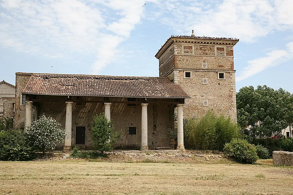 Barchesse di Villa Trissino