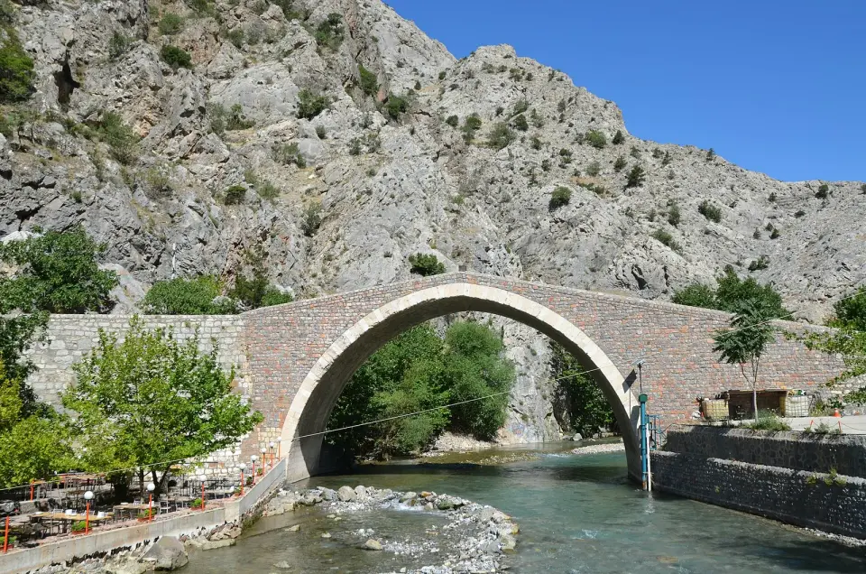 Şekerpınarı Köprüsü